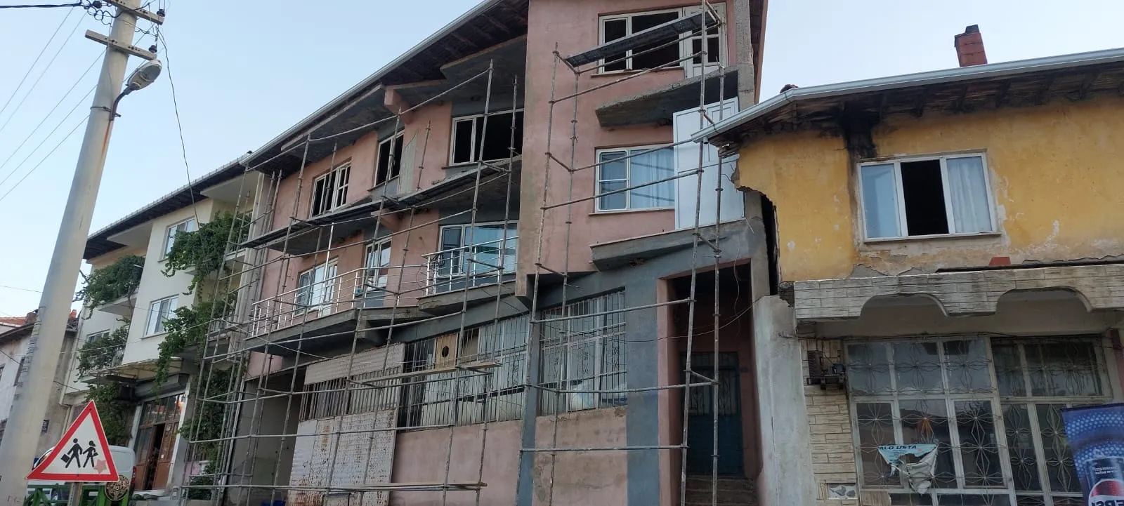 Silivri Silivri Sahil Sitesi Dış Cephe Mantolama ve Isı Yalıtımı Uygulaması - Uygulama Önce